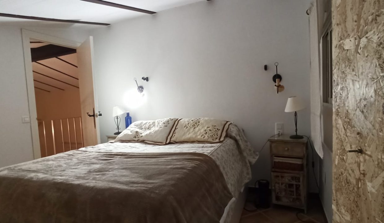 E47D180F-08B6-499D-969F-88BE7242B870